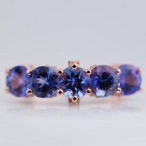 Natural 5mm Round Tanzanite Diamond Ring In Gold